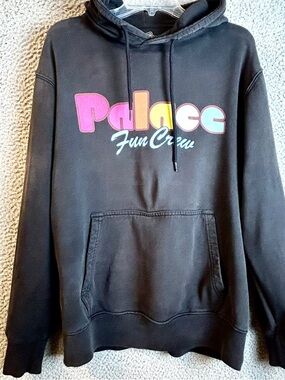 Palace Skateboards Fun Crew Hooded Sweatshirt Size Medium box logo Thick Cotton
